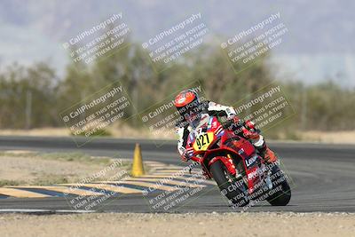 media/Nov-16-2025-Race Pace (Sun) [[8c5fa54630]]/Verified Riders/2-Turn 7 (945am)/